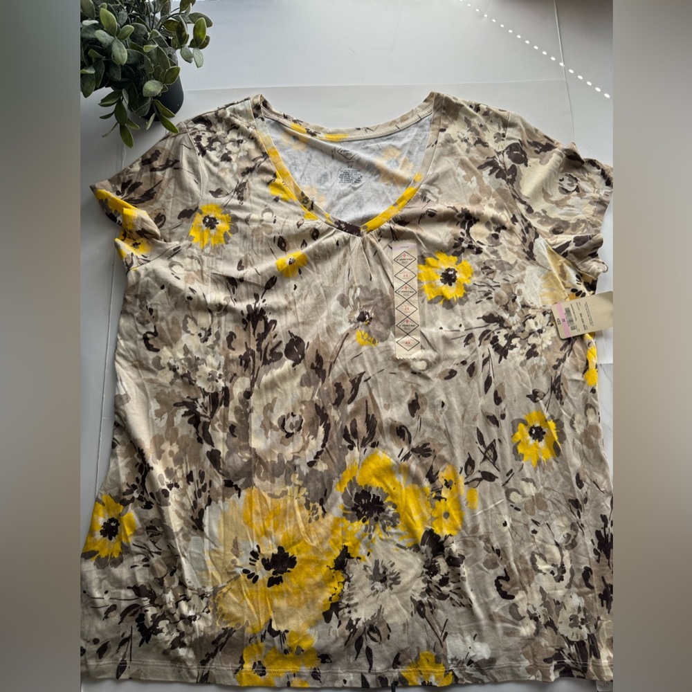 St. John’s Bay  sandstone floral women’s top size 2x NWT